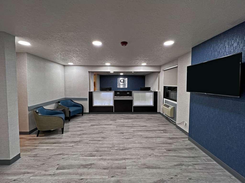 Quality Inn Santa Fe New Mexico Interior photo