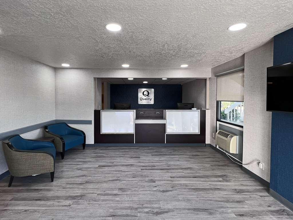 Quality Inn Santa Fe New Mexico Interior photo