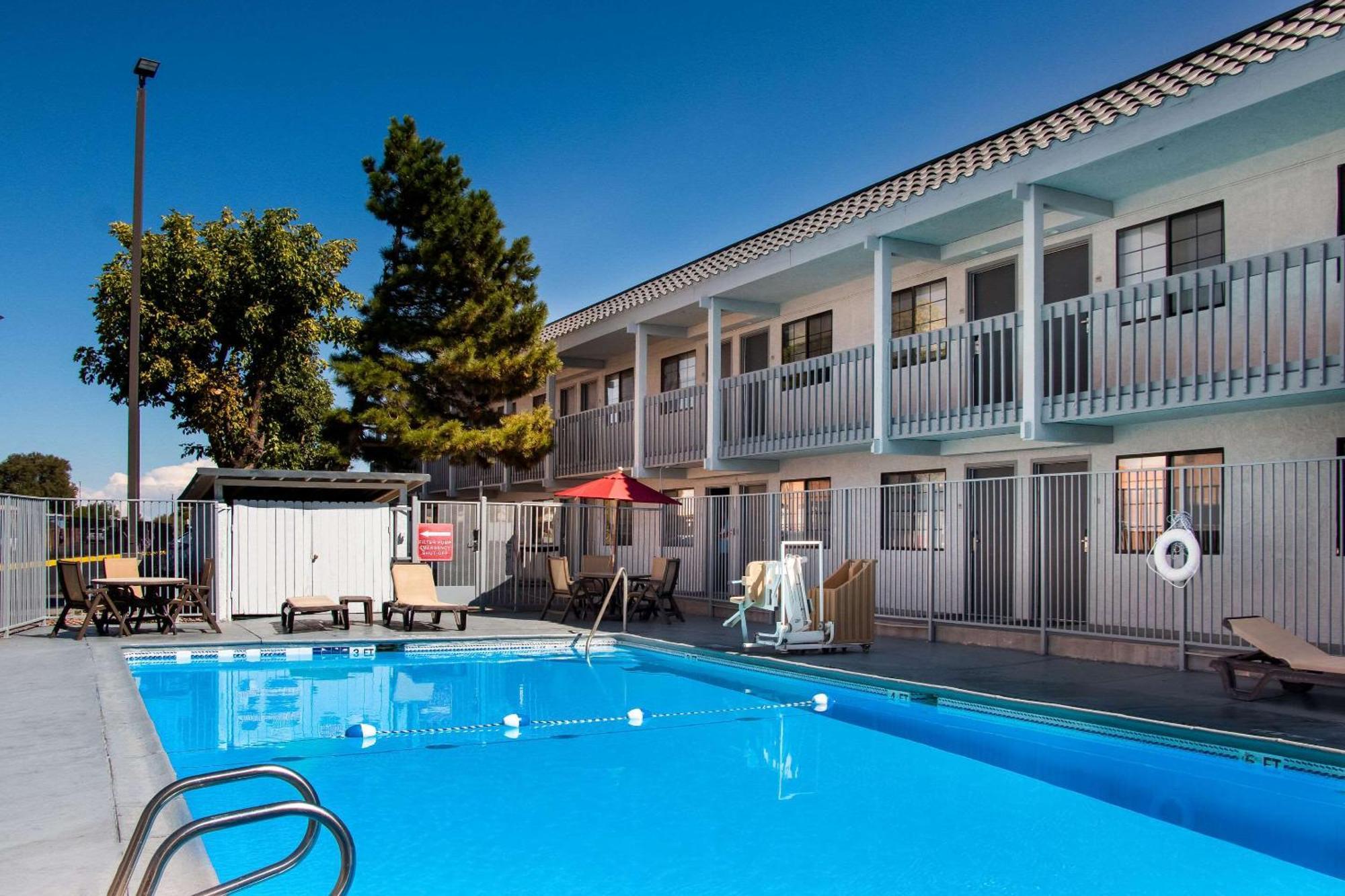 Quality Inn Santa Fe New Mexico Exterior photo