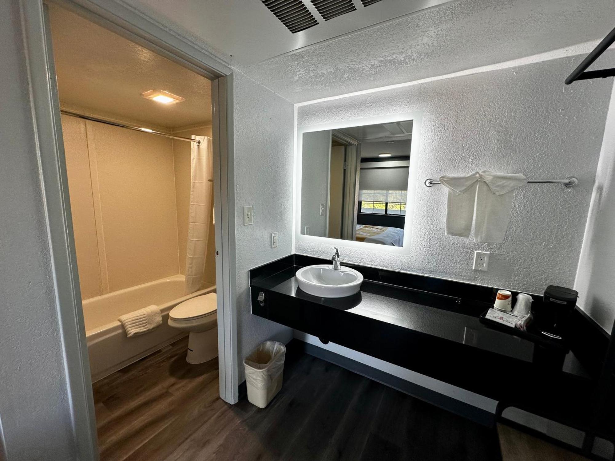 Quality Inn Santa Fe New Mexico Exterior photo